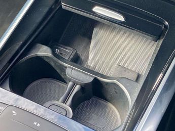 MERCEDES-BENZ EQA Eqa 250 140Kw Amg Line 66.5Kwh 5Dr Auto