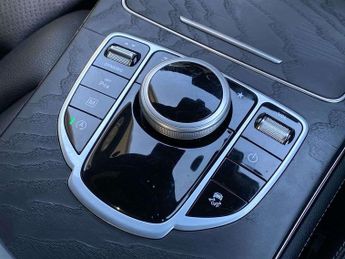 MERCEDES-BENZ GLC Glc 250 4Matic Amg Night Edition 5Dr 9G-Tronic