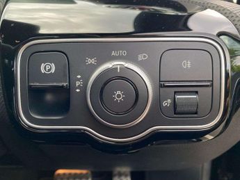 MERCEDES-BENZ A CLASS A200D Amg Line Executive 5Dr Auto