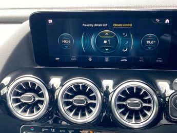 MERCEDES-BENZ EQA Eqa 250 140Kw Amg Line 66.5Kwh 5Dr Auto