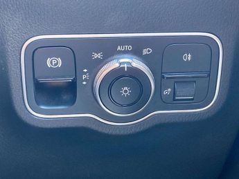MERCEDES-BENZ EQA Eqa 250 140Kw Amg Line 66.5Kwh 5Dr Auto