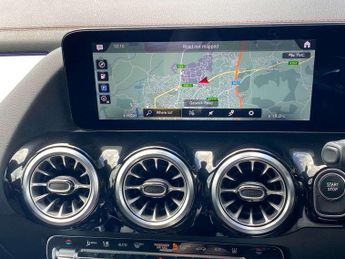MERCEDES-BENZ EQA Eqa 250 140Kw Amg Line 66.5Kwh 5Dr Auto