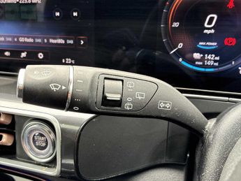 MERCEDES-BENZ EQC Eqc 400 300Kw Amg Line Premium 80Kwh 5Dr Auto