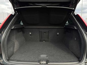 VOLVO XC40 1.5 T3 [163] R Design 5Dr Geartronic