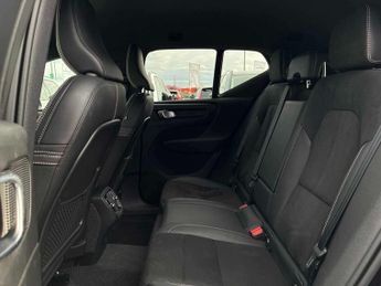 VOLVO XC40 1.5 T3 [163] R Design 5Dr Geartronic