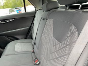 KIA NIRO 1.6 Gdi Hybrid 2 5Dr Dct