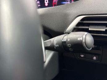 PEUGEOT 3008 1.2 Puretech Allure Premium Suv 5Dr Petrol Eat Euro 6 (S/S) (130