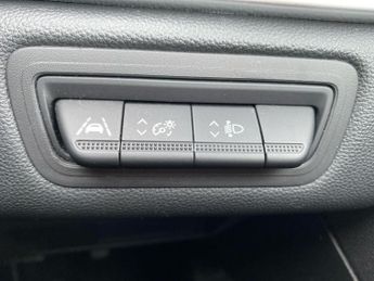 RENAULT CAPTUR 1.6 E-Tech Techno Suv 5Dr Petrol Hybrid Auto Euro 6 (S/S) (145 P