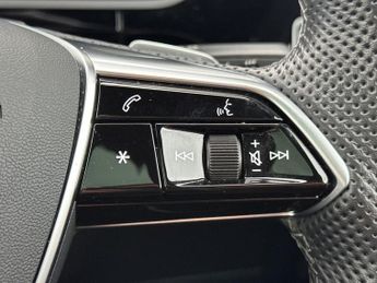 AUDI E-TRON 300Kw 55 Quattro 95Kwh Vorsprung 5Dr Auto [22Kwch]
