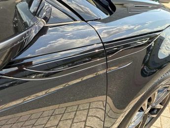 LAND ROVER RANGE ROVER EVOQUE 2.0 D200 Dynamic Se 5Dr Auto