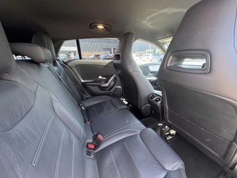 MERCEDES-BENZ CLA Cla 200 Amg Line Executive 5Dr Tip Auto