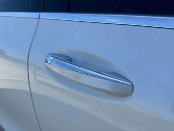 MERCEDES-BENZ EQC Eqc 400 300Kw Amg Line Premium 80Kwh 5Dr Auto