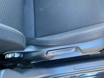 VOLKSWAGEN TAIGO 1.0 Tsi Life Suv 5Dr Petrol Dsg Euro 6 (S/S) (110 Ps)