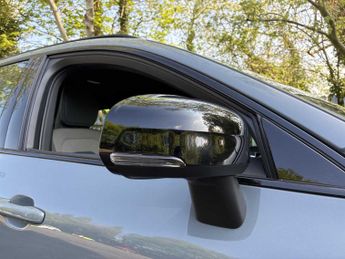 VOLVO XC60 2.0 B4P Plus Dark 5Dr Geartronic