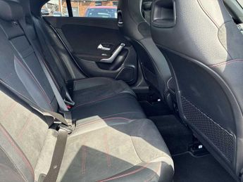 MERCEDES-BENZ CLA Cla 180 Amg Line Executive 4Dr Tip Auto