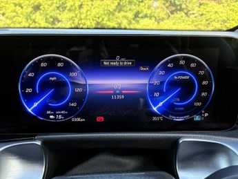 MERCEDES-BENZ EQB Eqb 250+ 140Kw Urban Edition 70.5Kwh 5Dr Auto