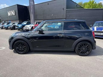 MINI HATCHBACK 1.5 Cooper Classic 3Dr Auto