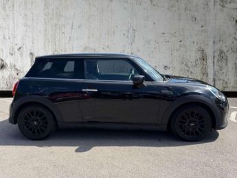 MINI HATCHBACK 1.5 Cooper Classic 3Dr Auto