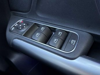 MERCEDES-BENZ EQA Eqa 250+ 140Kw Sport Executive 70.5Kwh 5Dr Auto