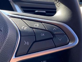 RENAULT CAPTUR 1.6 E-Tech Techno Suv 5Dr Petrol Hybrid Auto Euro 6 (S/S) (145 P