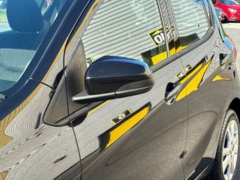 VAUXHALL VIVA 1.0I Se Hatchback 5Dr Petrol Manual Euro 6 (A/C) (75 Ps)