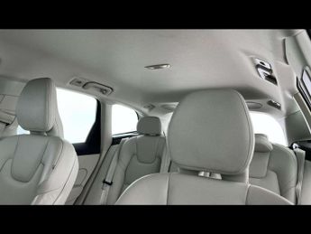 VOLVO XC60 2.0 B4P Plus Dark 5Dr Geartronic