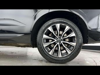 VOLVO XC60 2.0 B4P Plus Dark 5Dr Geartronic