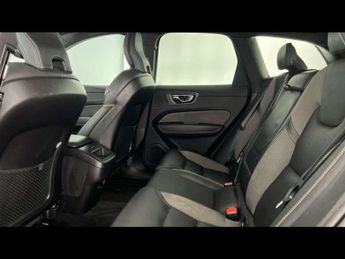 VOLVO XC60 2.0 B4D R Design 5Dr Awd Geartronic
