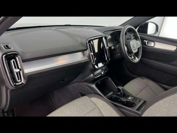 VOLVO XC40 2.0 B3P Core 5Dr Auto