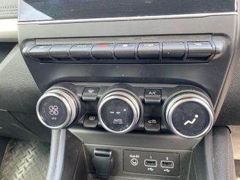 RENAULT ZOE R135 Ev50 52Kwh Techno Hatchback 5Dr Electric Auto (Boost Charge