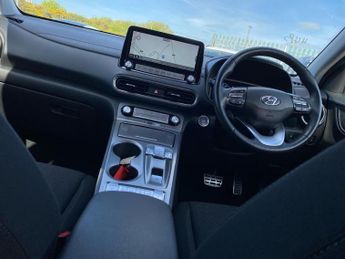 HYUNDAI KONA 39Kwh Premium Suv 5Dr Electric Auto (10.5Kw Charger) (136 Ps)