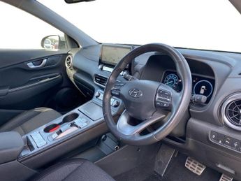 HYUNDAI KONA 39Kwh Premium Suv 5Dr Electric Auto (10.5Kw Charger) (136 Ps)