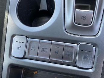 HYUNDAI KONA 39Kwh Premium Suv 5Dr Electric Auto (10.5Kw Charger) (136 Ps)