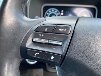 HYUNDAI KONA 39Kwh Premium Suv 5Dr Electric Auto (10.5Kw Charger) (136 Ps)