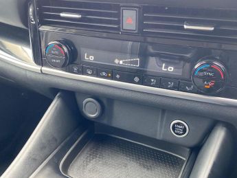 NISSAN QASHQAI 1.3 Dig-T Mh 158 N-Connecta 5Dr Xtronic