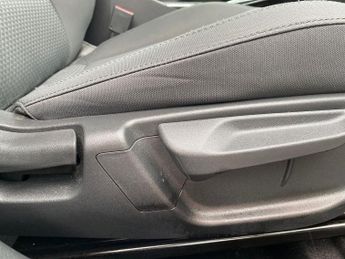 KIA NIRO 1.6 Gdi 127 Hybrid 2 Nav 5Dr Dct