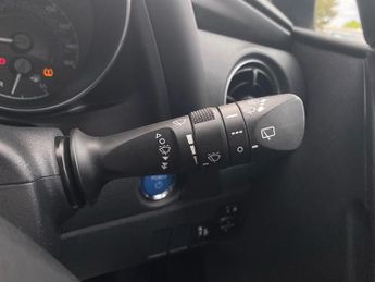 TOYOTA AURIS 1.8 Vvt-H Design Hatchback 5Dr Petrol Hybrid Cvt Euro 6 (S/S) (1