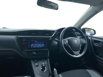 TOYOTA AURIS 1.8 Vvt-H Design Hatchback 5Dr Petrol Hybrid Cvt Euro 6 (S/S) (1