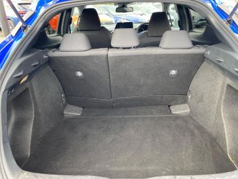 TOYOTA C-HR 1.8 Vvt-H Design Suv 5Dr Petrol Hybrid Cvt Euro 6 (S/S) (122 Ps)