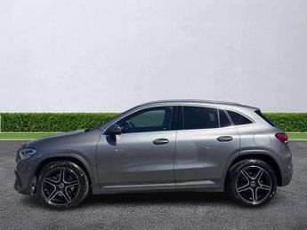 MERCEDES-BENZ GLA Gla 200 Amg Line Executive 5Dr Auto