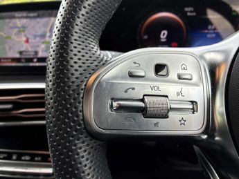MERCEDES-BENZ EQC Eqc 400 300Kw Amg Line Edition 80Kwh 5Dr Auto