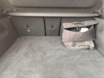 MERCEDES-BENZ EQA Eqa 250 140Kw Amg Line 66.5Kwh 5Dr Auto