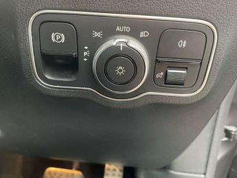 MERCEDES-BENZ EQA Eqa 250 140Kw Amg Line 66.5Kwh 5Dr Auto