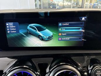 MERCEDES-BENZ A CLASS A200 Amg Line Executive 5Dr Auto