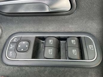 MERCEDES-BENZ A CLASS A180 Amg Line Premium 5Dr Auto