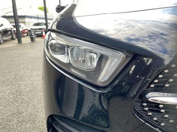 MERCEDES-BENZ A CLASS A180 Amg Line Premium 5Dr Auto