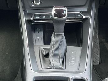 AUDI Q3 40 Tdi 200 Quattro Black Ed 5Dr S Tronic [C+S]