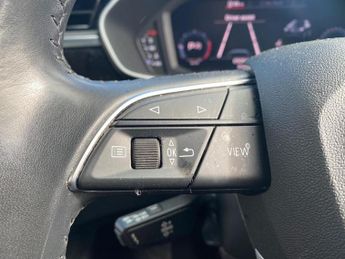 AUDI Q3 2.0 Tdi 40 Sport Suv 5Dr Diesel S Tronic Quattro Euro 6 (S/S) (1