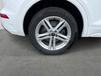 AUDI Q5 40 Tdi Quattro S Line 5Dr S Tronic