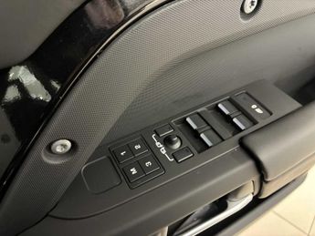 LAND ROVER DEFENDER 3.0 D350 X-Dynamic Hse 110 5Dr Auto [7 Seat]